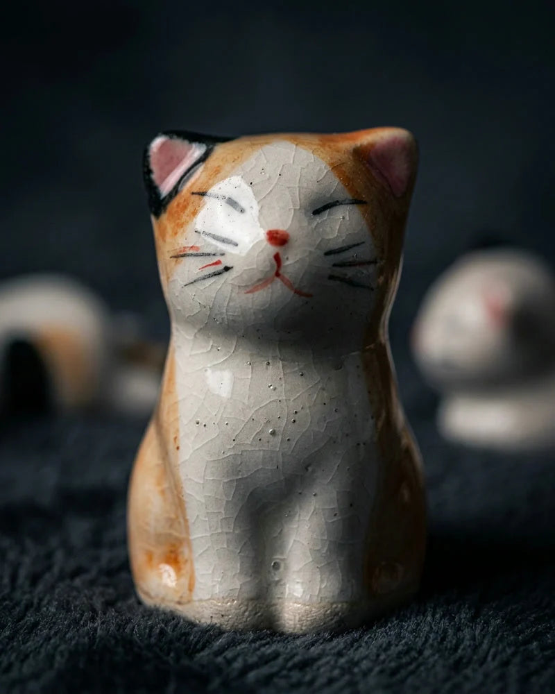 6 Chopstick Holders Cats ( 2 colors) detail photo