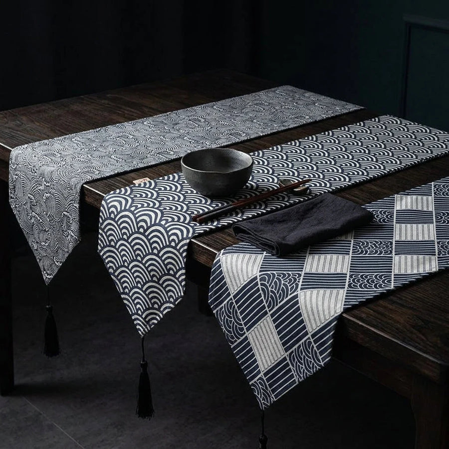 Aino Linen Table Runner product image