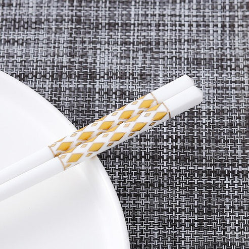 Japanese Thunberg Ceramic Chopsticks Set of 5 Chopsticks & Cutlery Set from Japanese Kitchen Supply