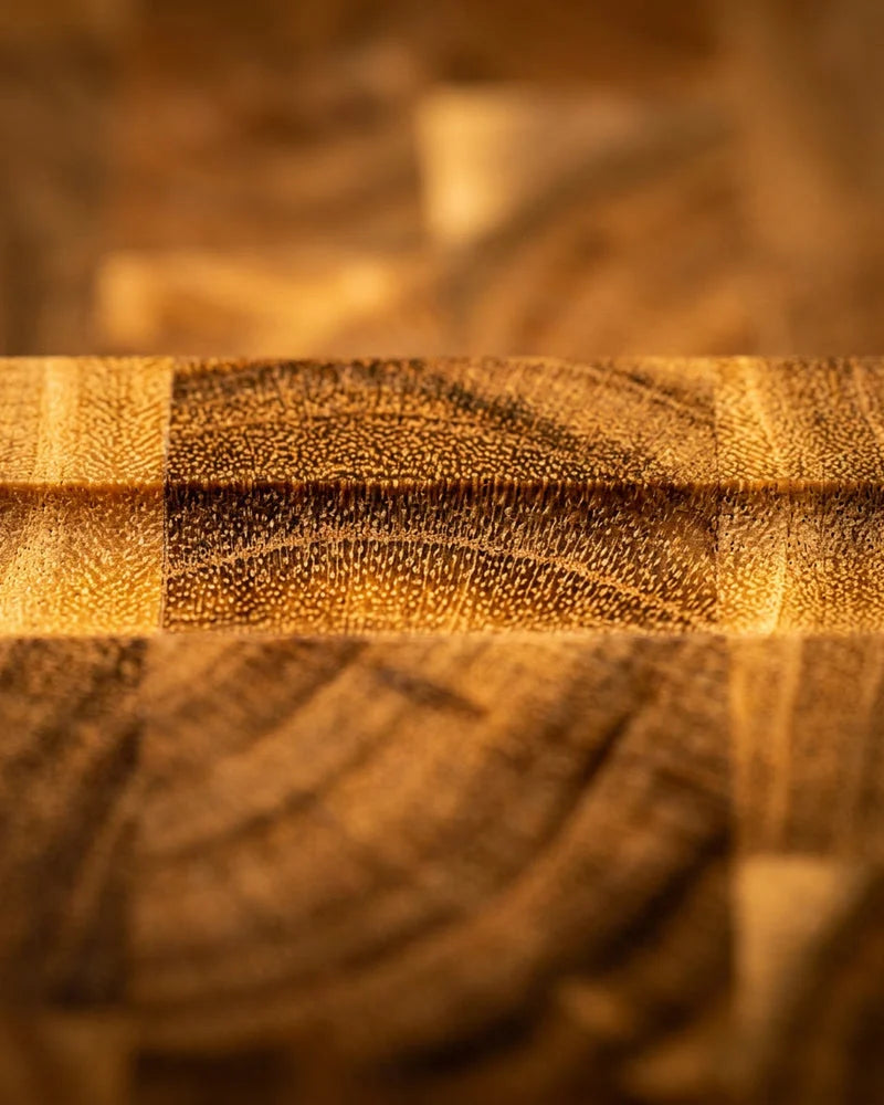 Luxury Cutting Board Acacia Wood - End Grain - 35 × 25 × 2.5 cm detail photo