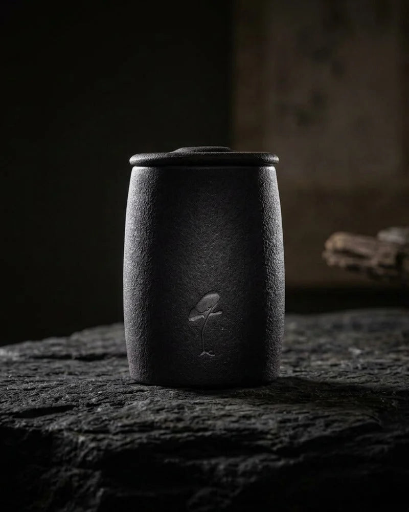 Netsume Haruno Handmade Tea Storage Jar product photo