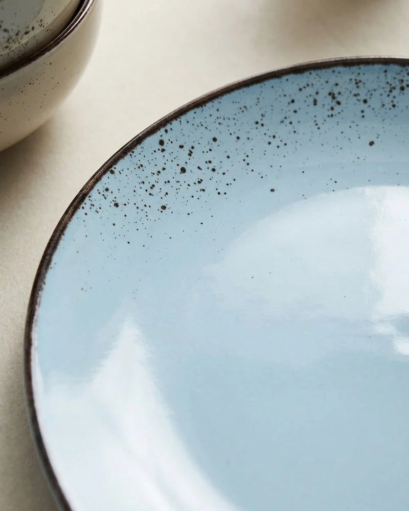 Nippara Dinnerware Set detail photo