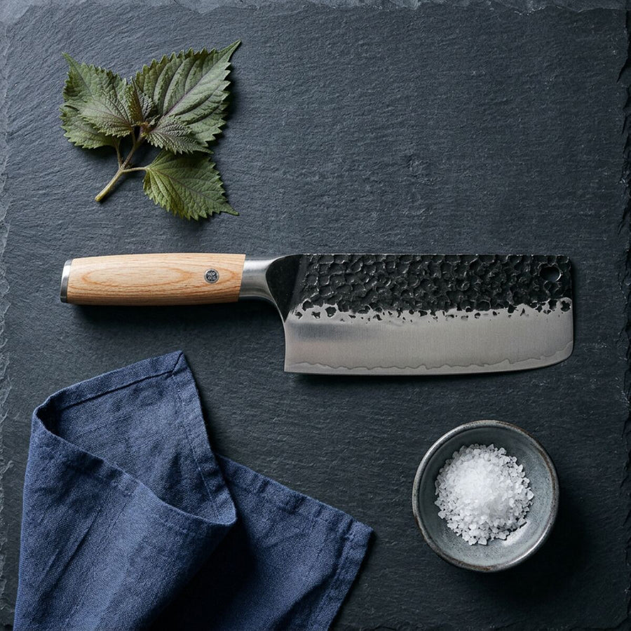 Kaitō — Chinese-Style Cleaver 18cm with Hammered Finish product detail