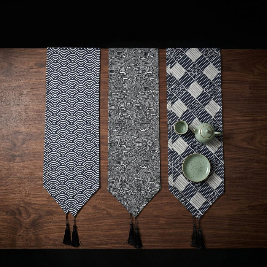 Aino Linen Table Runner product image