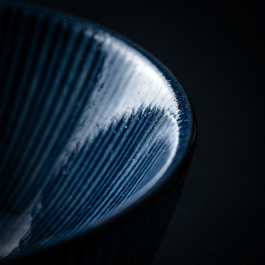 Aki Porcelain Tableware for Six detail photo