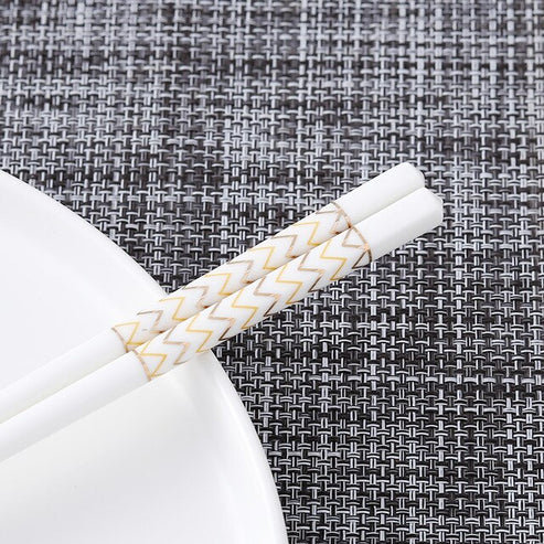 Japanese Thunberg Ceramic Chopsticks Set of 5 Chopsticks & Cutlery Set from Japanese Kitchen Supply