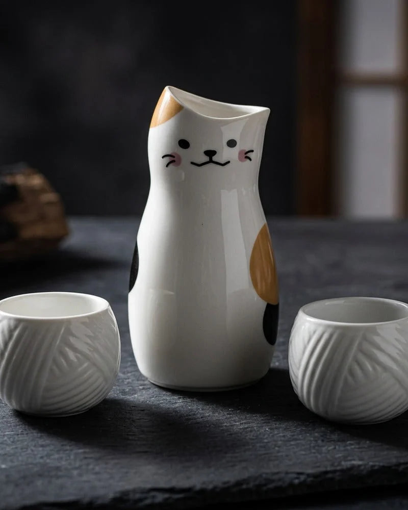 Lucky Cat Sake Set Nomi product photo