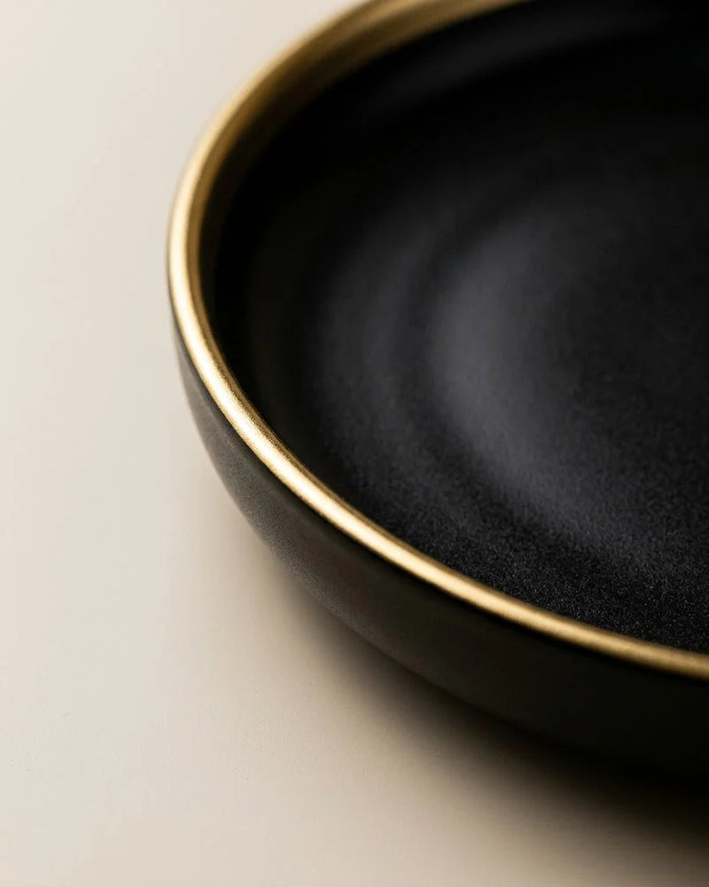 Miu Dinnerware Set detail photo