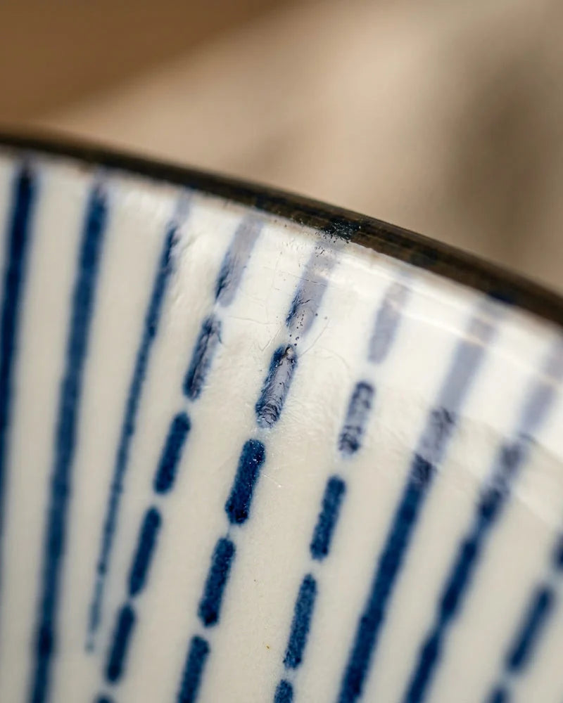 Amakusa Noodle Bowl – Hand-Painted Porcelain detail photo