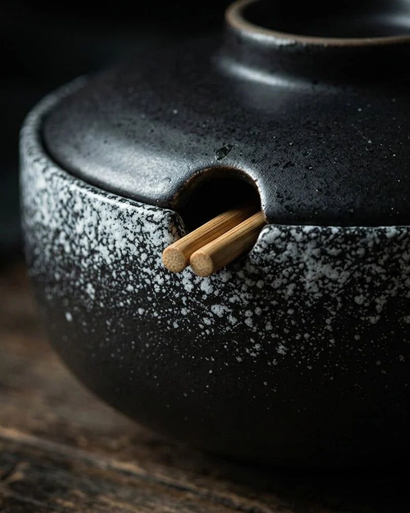 Noodle Bowl Kasuga with Lid detail photo