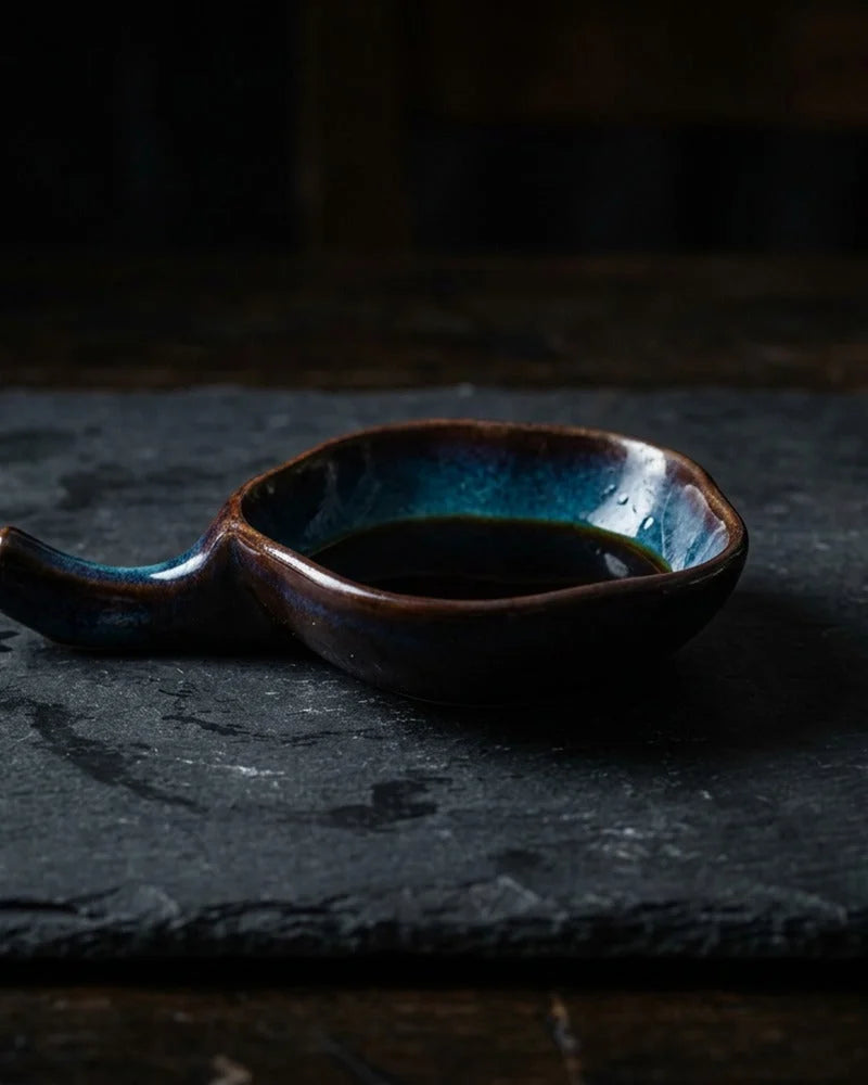 Ochanomizu Sauce Bowl and Chopsticks Holder product photo