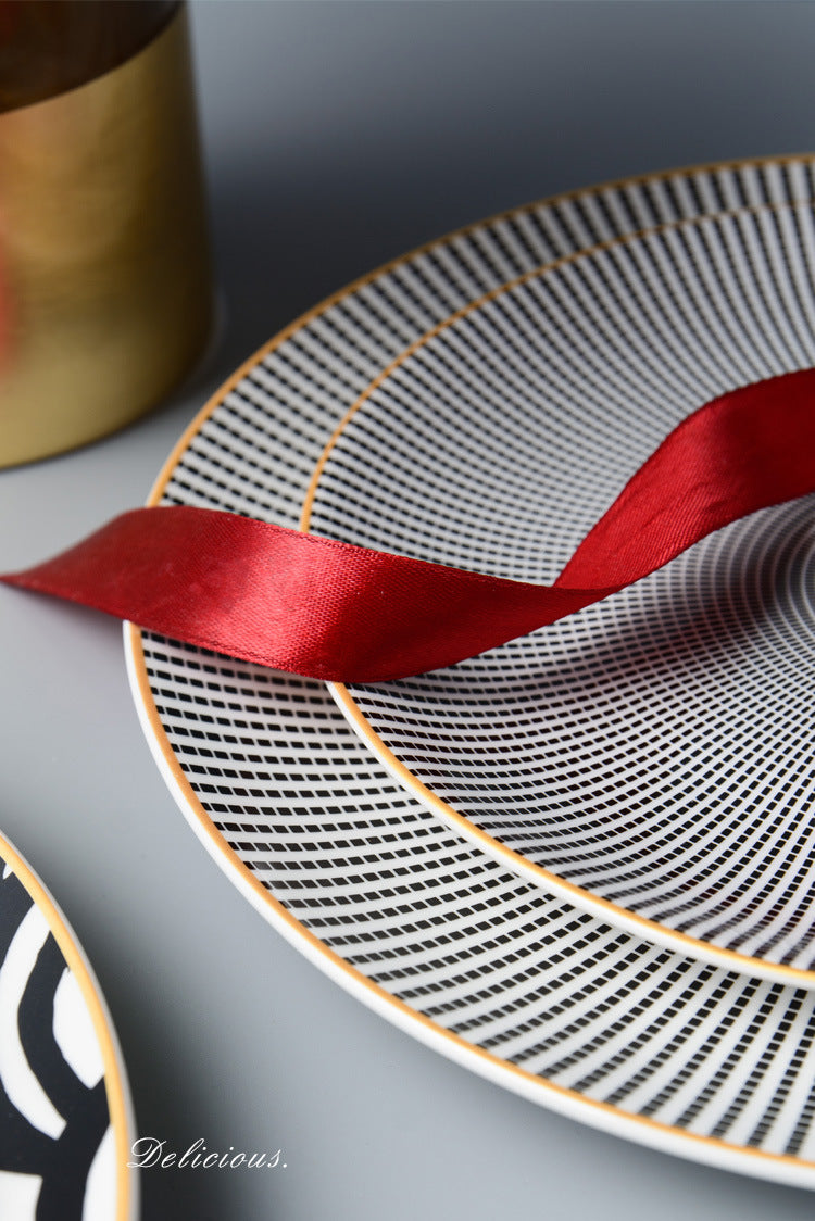 Shakujii Hand-Painted Eco Ceramic Plate product image