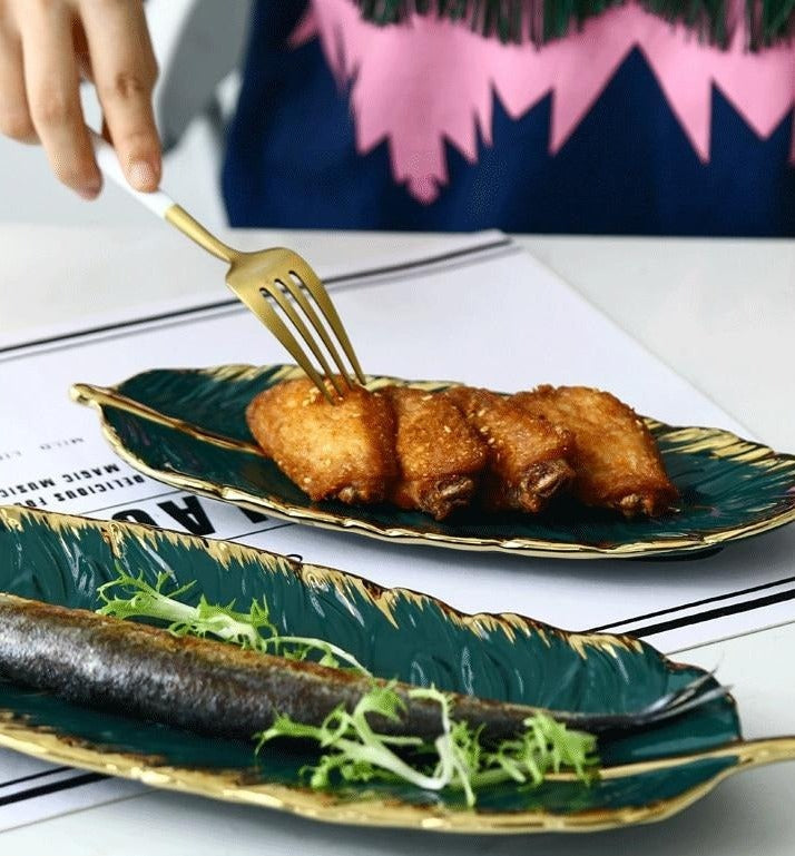 Kuma Porcelain Serving Plate product image
