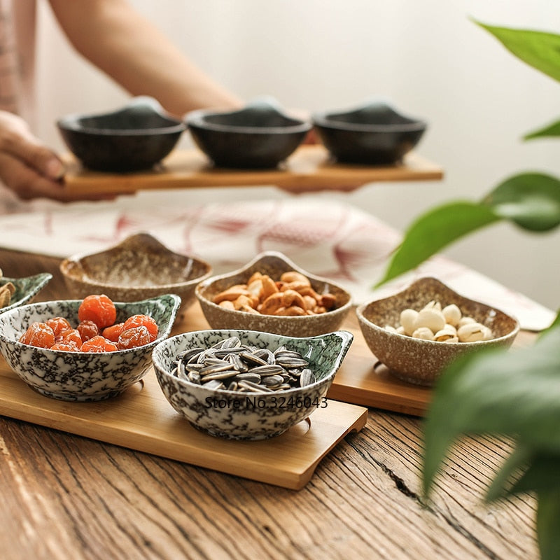 Japanese Yoshito Ceramic Sauce Bowl Set – Small Dishes for Soy Sauce & Dips