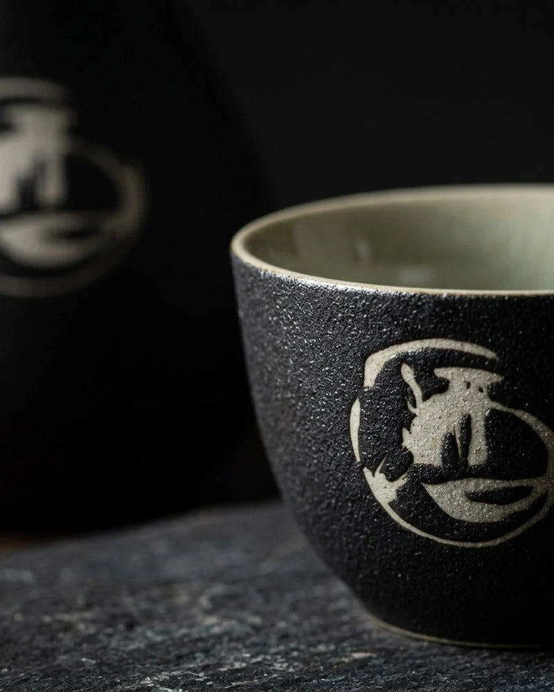 Sake Set Aoi detail photo