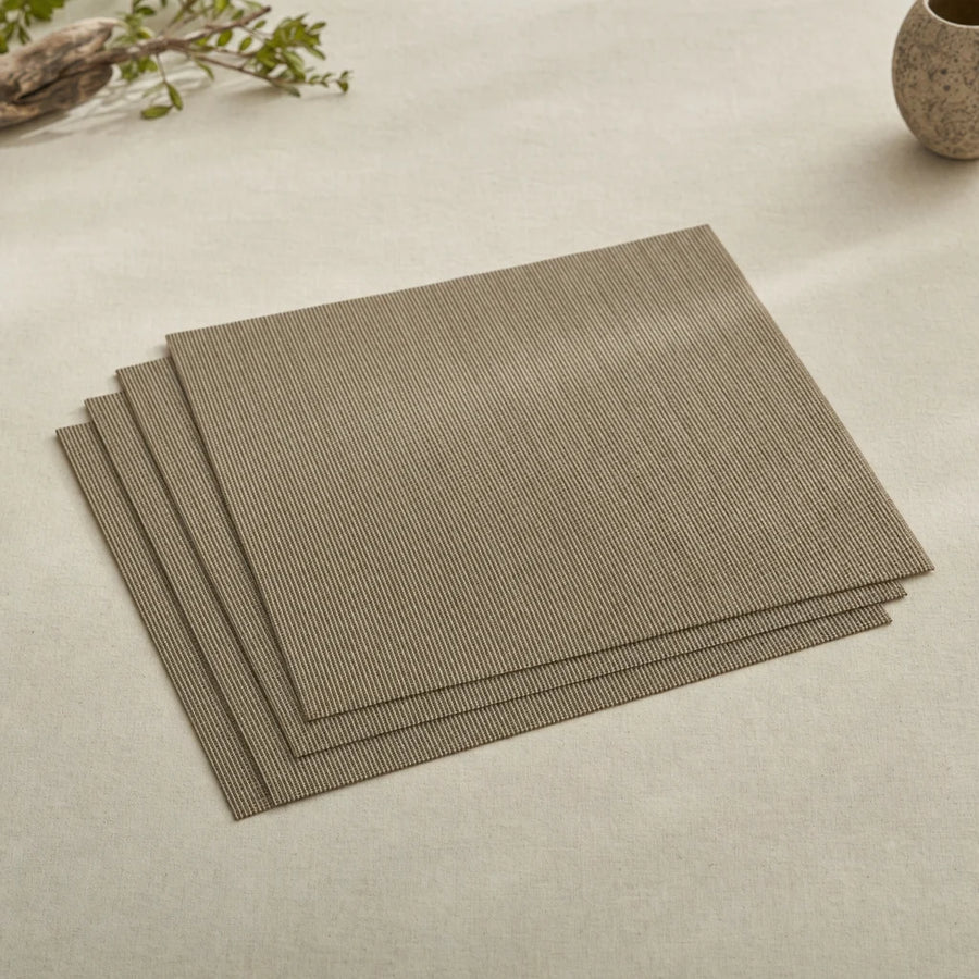 Taki Set of Table Mats product image